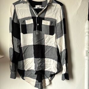 Universal Thread Henley button down